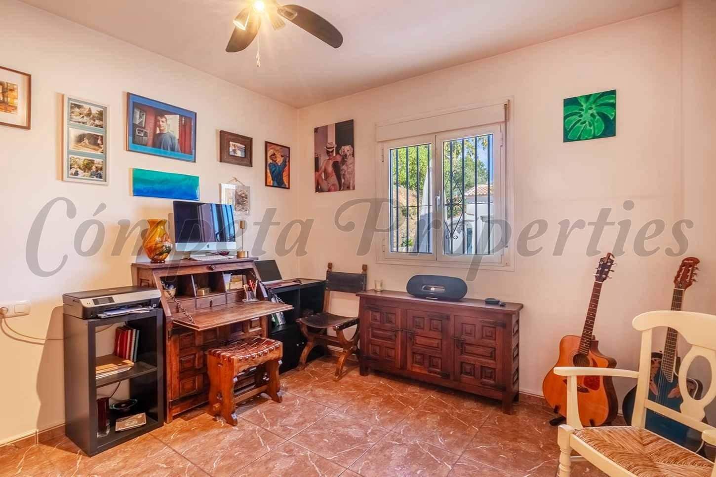 4 quarto Quinta/Casa Rural para venda em Competa com piscina garagem - 690 000 € (Ref: 10183106)