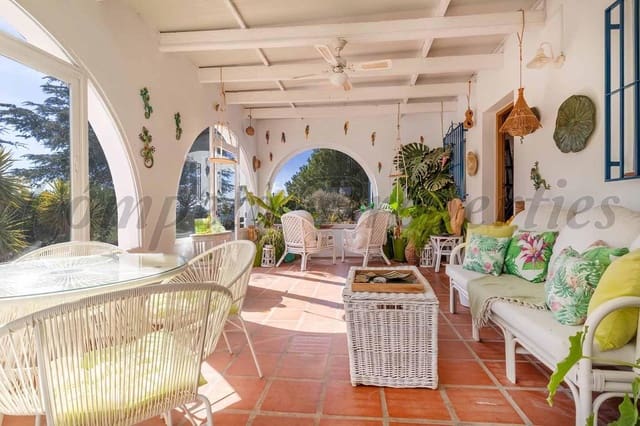 4 quarto Quinta/Casa Rural para venda em Cómpeta com piscina garagem - 690 000 € (Ref: 10183106)