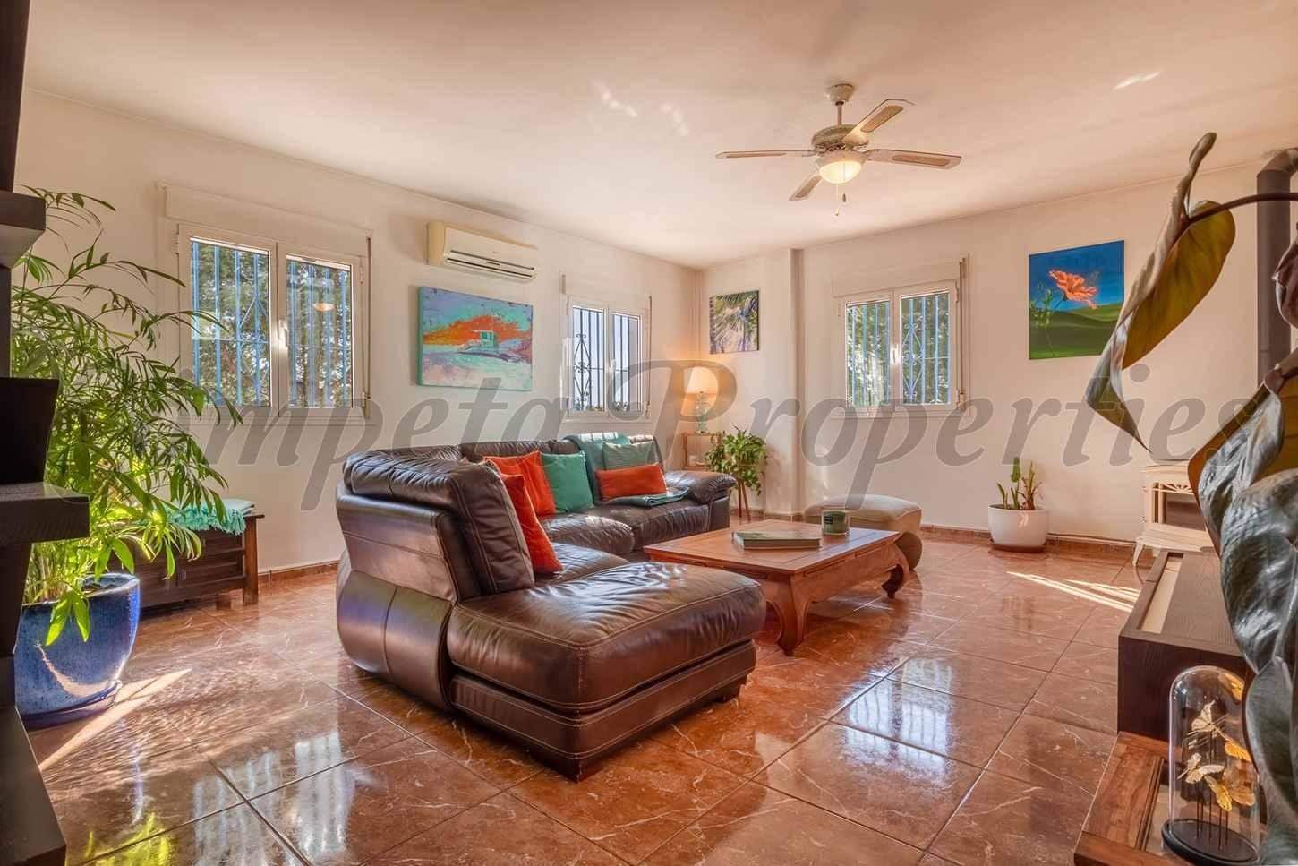 4 quarto Quinta/Casa Rural para venda em Competa com piscina garagem - 690 000 € (Ref: 10183106)