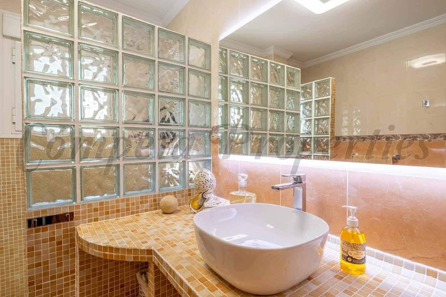 4 quarto Quinta/Casa Rural para venda em Competa com piscina garagem - 690 000 € (Ref: 10183106)