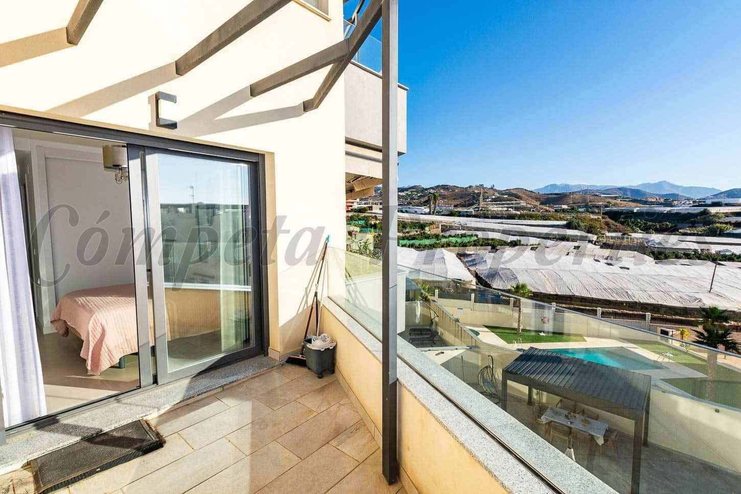2 sovrum Takvåning till salu i Torrox-Costa med pool garage - 398 000 € (Ref: 10183107)
