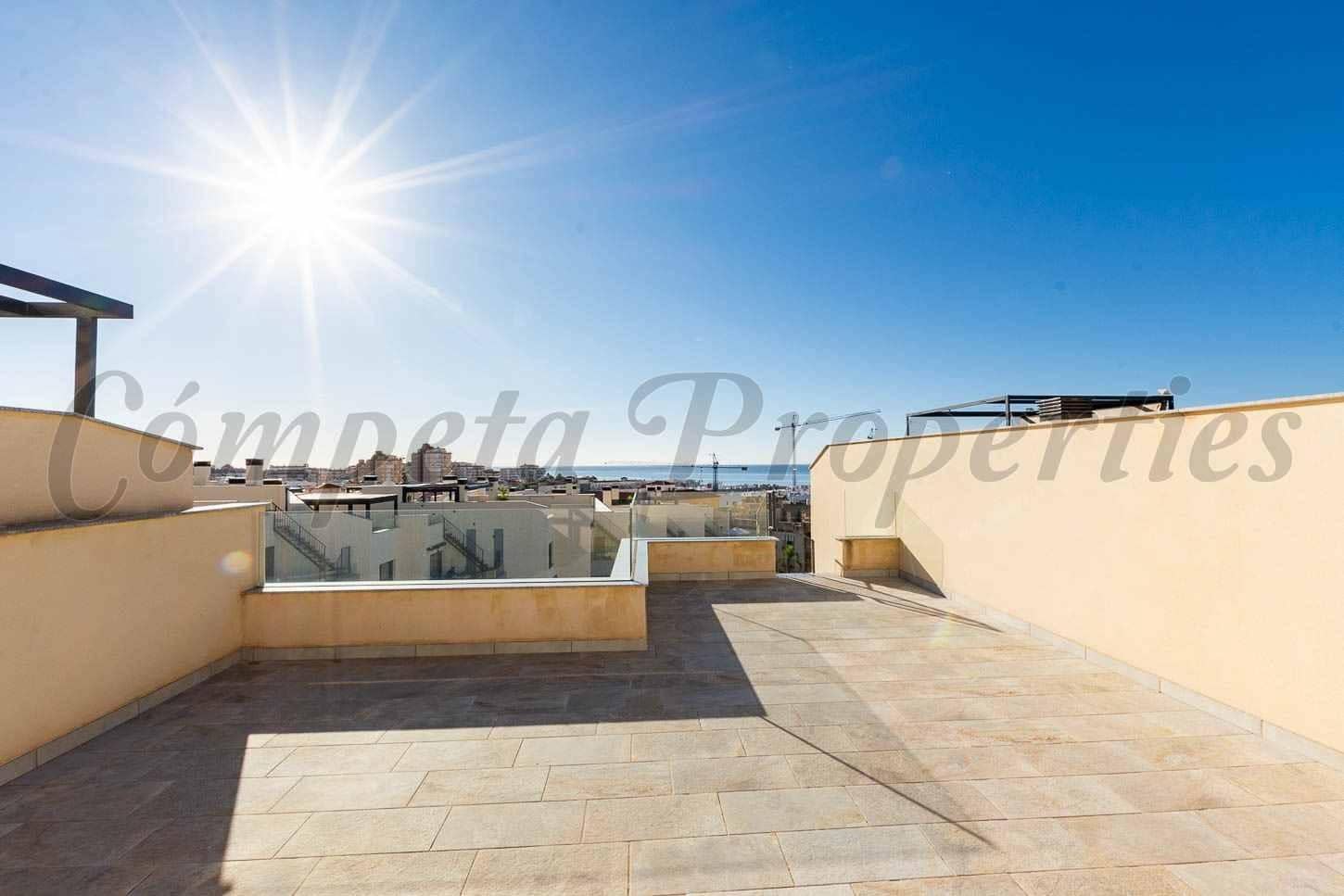 2 sovrum Takvåning till salu i Torrox-Costa med pool garage - 398 000 € (Ref: 10183107)