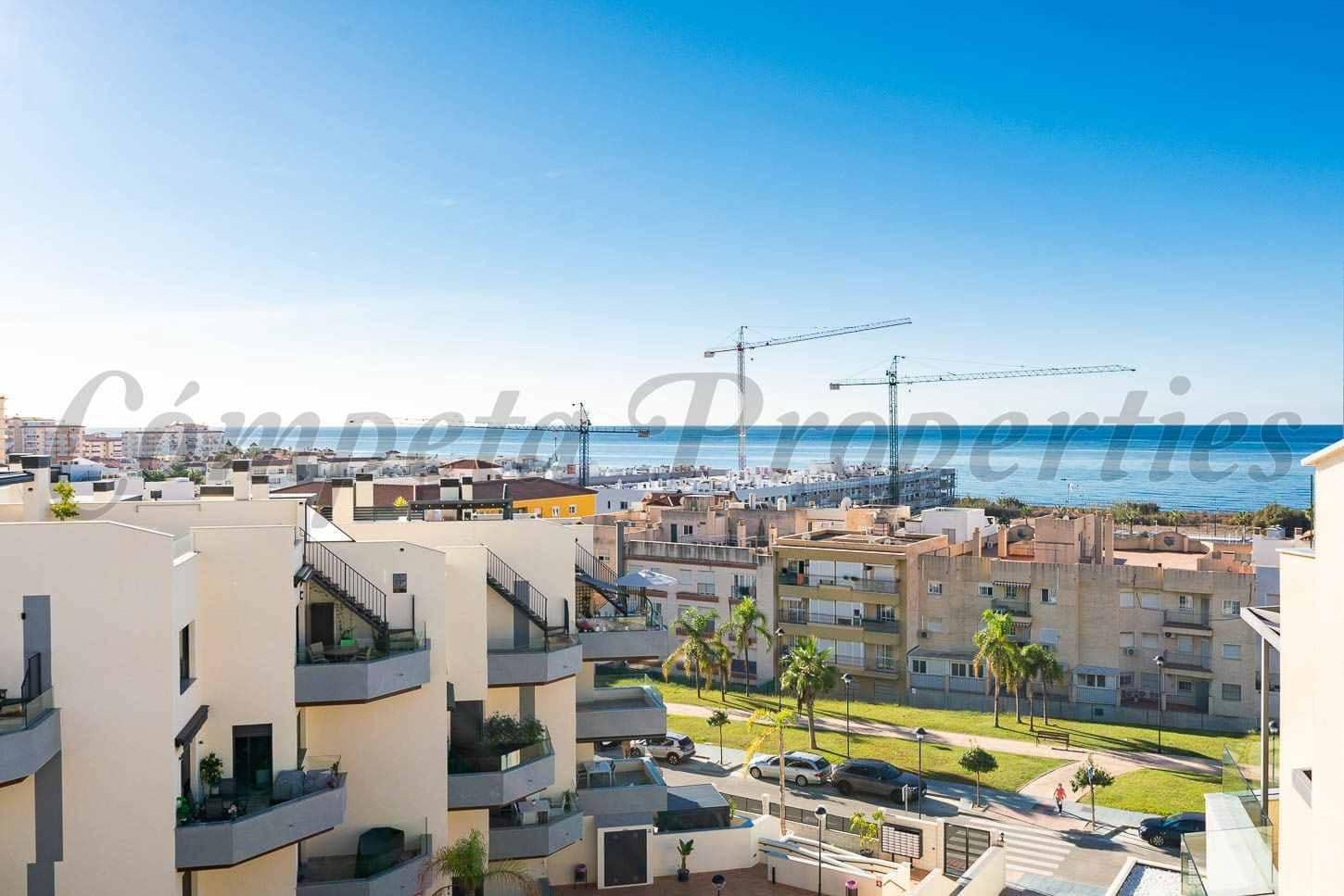 2 sovrum Takvåning till salu i Torrox-Costa med pool garage - 398 000 € (Ref: 10183107)