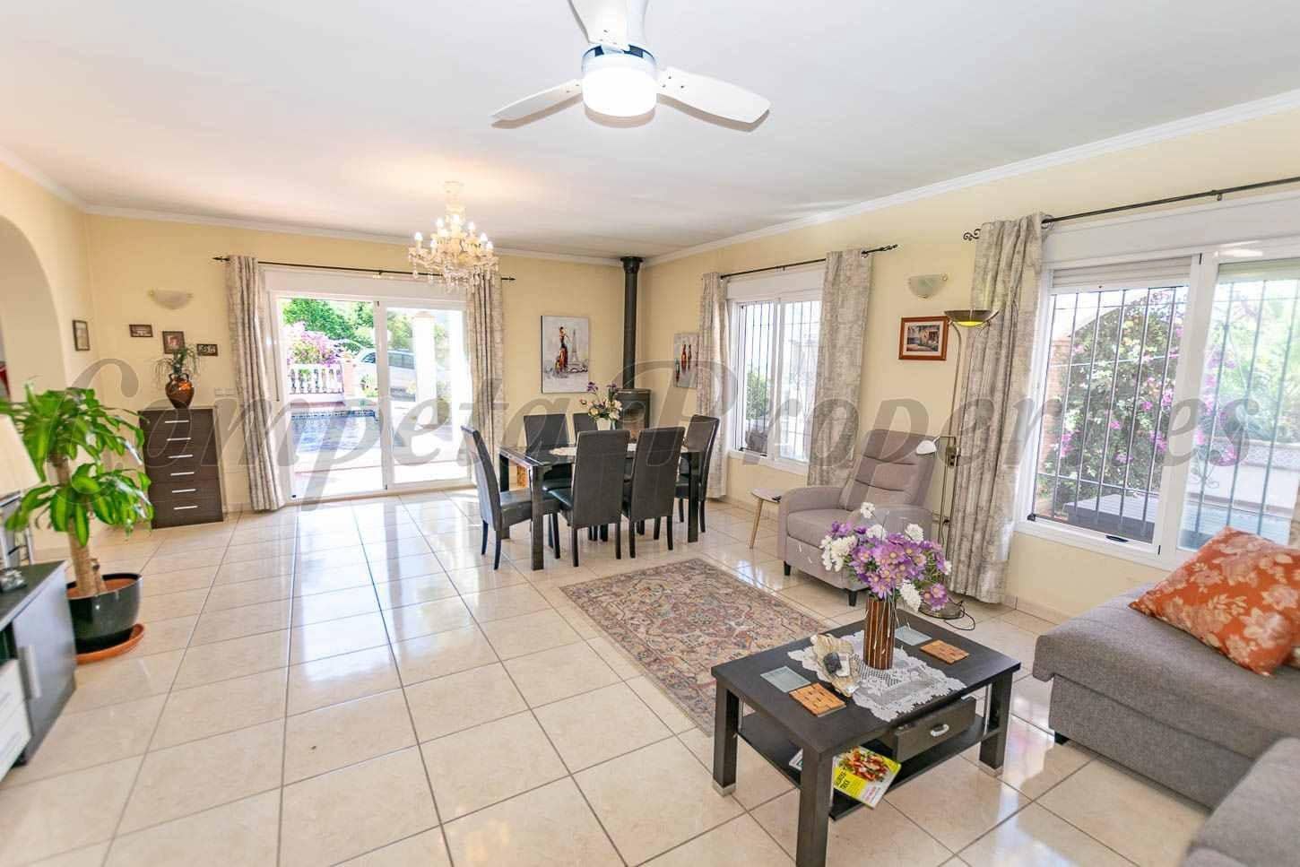 3 slaapkamer Finca/Landhuis te koop in Archez met zwembad - € 849.000 (Ref: 10184887)