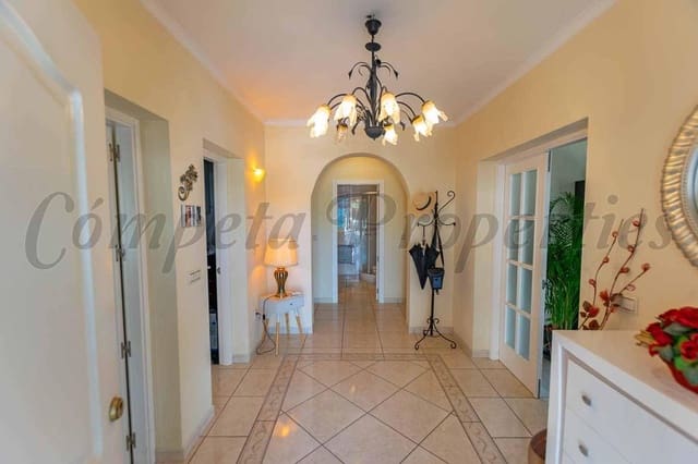 3 slaapkamer Finca/Landhuis te koop in Archez met zwembad - € 849.000 (Ref: 10184887)