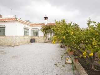 4 Zimmer Ferienvilla in Torrox mit Pool - 1.000 € (Ref: 2219713)