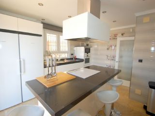 3 camera da letto Villa da affitare come casa vacanza in Torre del Mar con piscina garage - 1.600 € (Rif: 2406144)