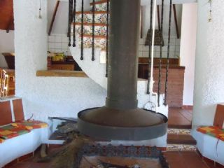 4 bedroom Villa for sale in Torrox with pool garage - € 378,000 (Ref: 2433465)