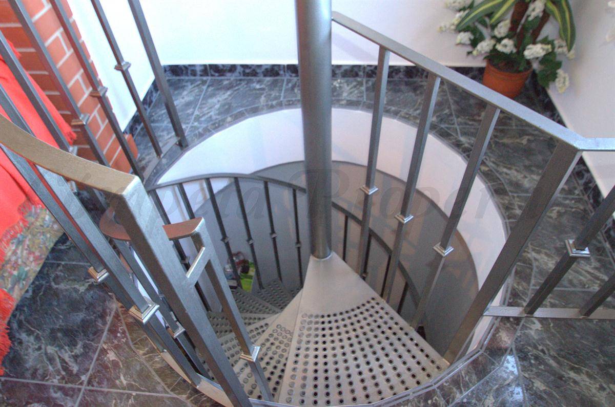 2 soveværelse Finca/Landehus til salg i Sayalonga - € 235.000 (Ref: 2600689)