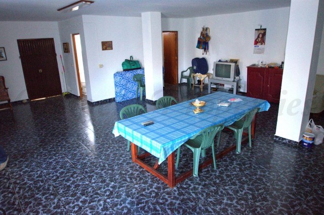 2 soveværelse Finca/Landehus til salg i Sayalonga - € 235.000 (Ref: 2600689)