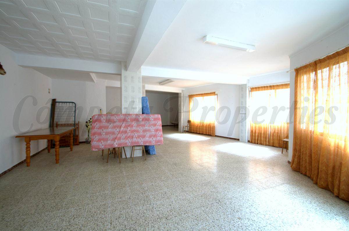 Virksomhed til salg i Torrox - € 210.000 (Ref: 2675963)