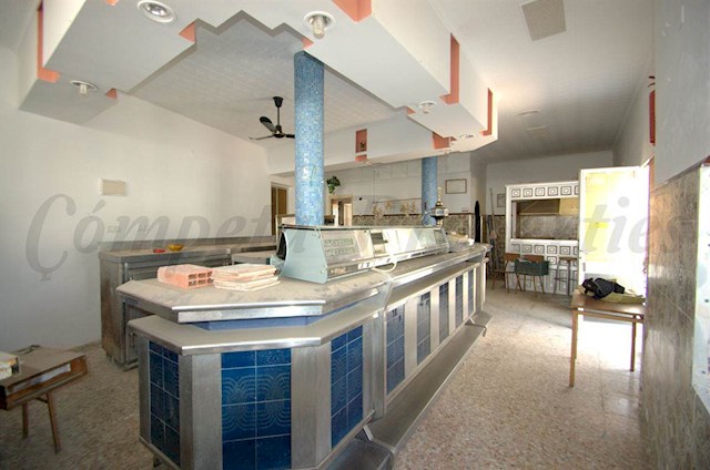 Bedrijf te koop in Torrox - € 210.000 (Ref: 2675963)