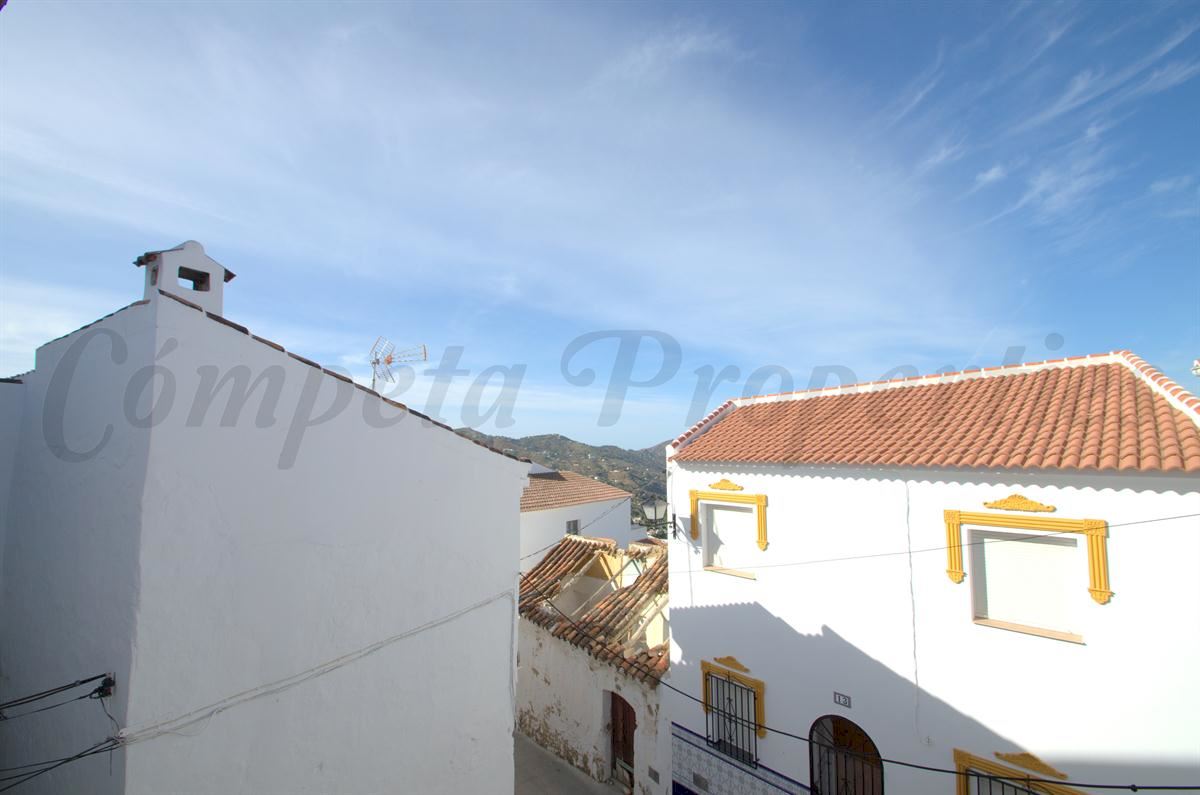 3 makuuhuone Omakotitalo myytävänä paikassa Canillas de Albaida - 108 000 € (Ref: 2685198)