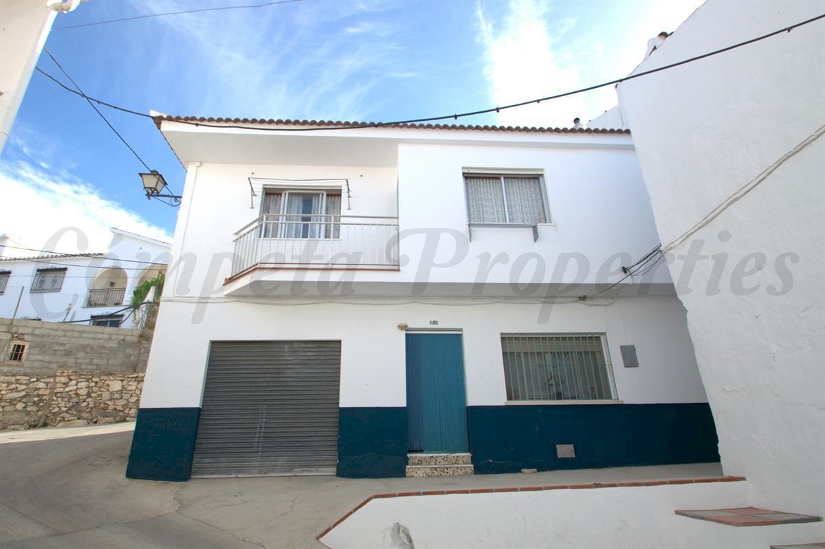 3 makuuhuone Omakotitalo myytävänä paikassa Canillas de Albaida - 108 000 € (Ref: 2685198)