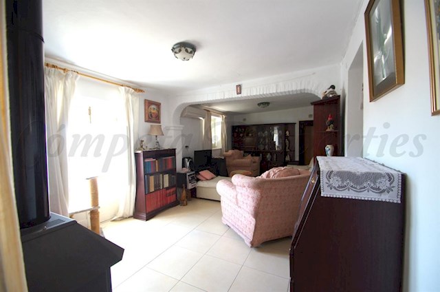 3 slaapkamer Huis te koop in Canillas de Albaida - € 170.000 (Ref: 2685995)