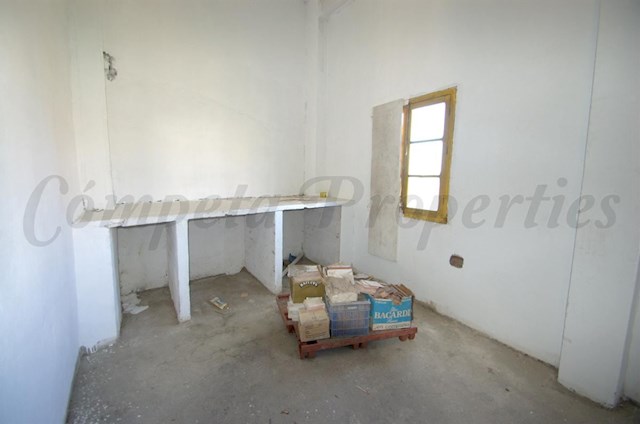 Bedrijf te koop in Torrox - € 178.000 (Ref: 2686691)