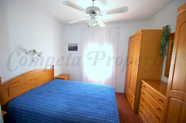 3 bedroom Townhouse for holiday rental in Cómpeta - € 400 (Ref: 2692021)