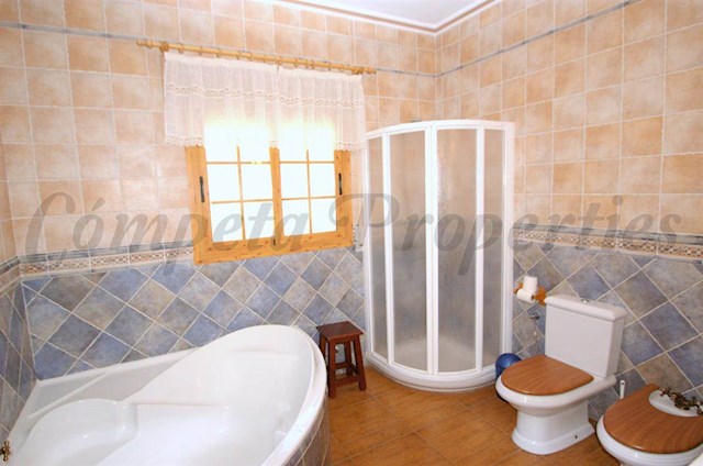 5 camera da letto Villa da affitare come casa vacanza in Corumbela, Sayalonga con piscina - 625 € (Rif: 2707644)