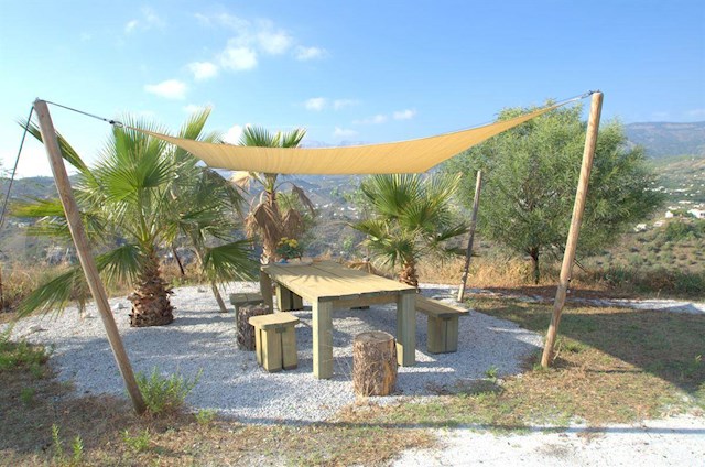 2 bedroom Villa for holiday rental in Cómpeta with pool - € 500 (Ref: 2722806)