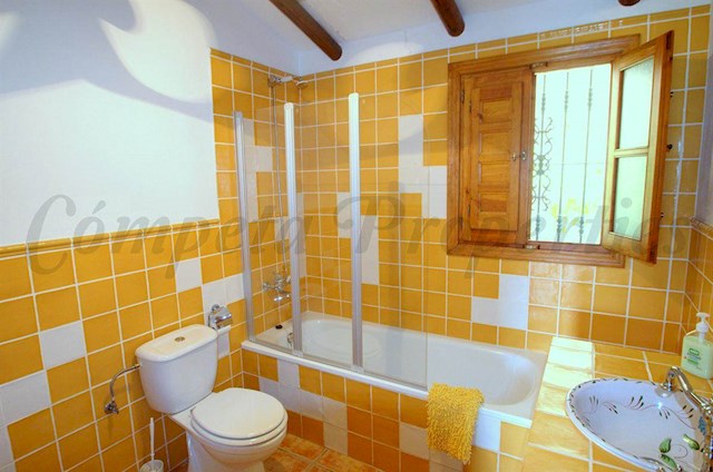 2 bedroom Villa for holiday rental in Cómpeta with pool - € 500 (Ref: 2722806)