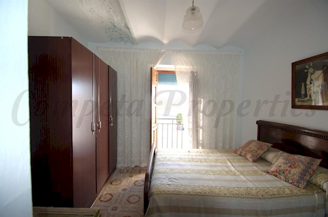 3 slaapkamer Huis te koop in Canillas de Albaida - € 108.000 (Ref: 2743282)