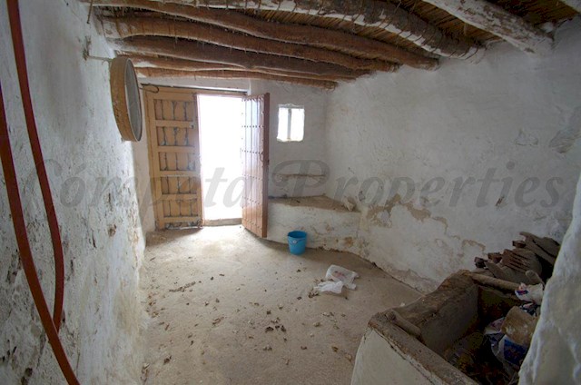 3 slaapkamer Huis te koop in Canillas de Albaida - € 108.000 (Ref: 2743282)