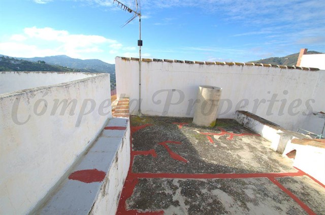 3 slaapkamer Huis te koop in Canillas de Albaida - € 108.000 (Ref: 2743282)