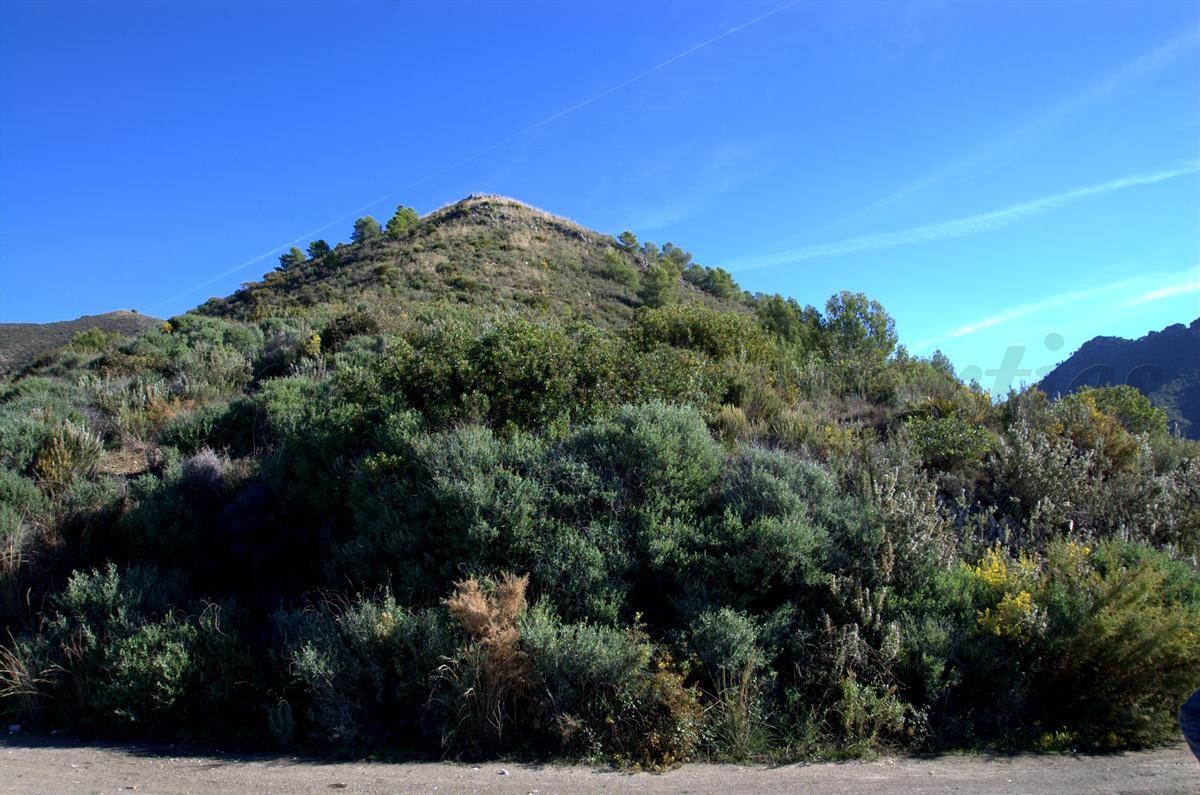 Grunde uden byggetilladelser til salg i Competa - € 159.000 (Ref: 2751403)