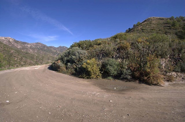 Mark till salu i Cómpeta - 159 000 € (Ref: 2751403)