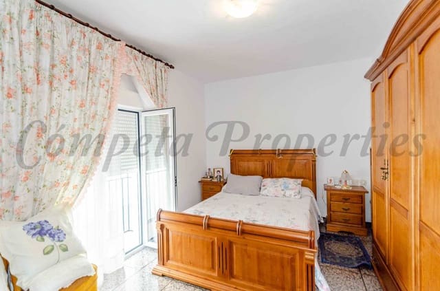 5 sypialnia Dom na sprzedaż w Cómpeta z garażem - 332 000 € (Ref: 2785038)