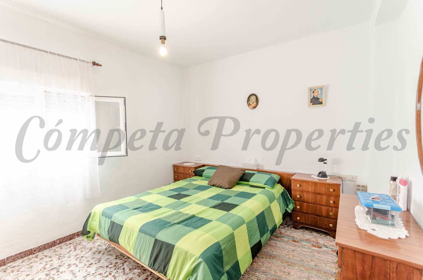 5 sypialnia Dom na sprzedaż w Competa z garażem - 332 000 € (Ref: 2785038)