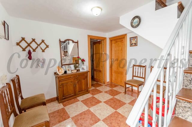 5 sypialnia Dom na sprzedaż w Cómpeta z garażem - 332 000 € (Ref: 2785038)