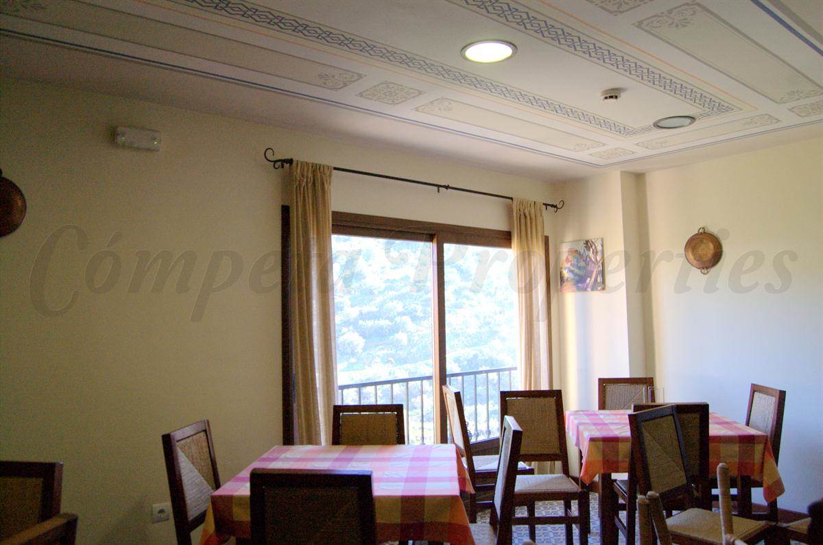 11 soveværelse Hotel til salg i Torrox - € 825.000 (Ref: 2788114)