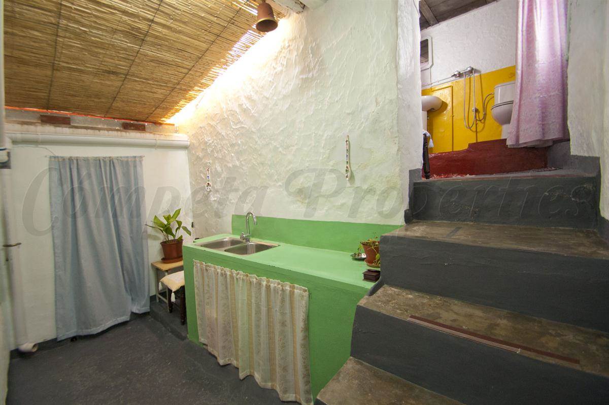 2 soveværelse Byhus til salg i Competa - € 76.000 (Ref: 2794878)