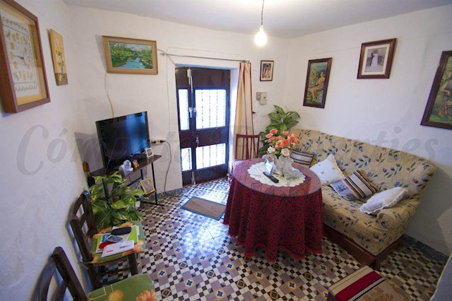 2 soveværelse Byhus til salg i Cómpeta - € 76.000 (Ref: 2794878)