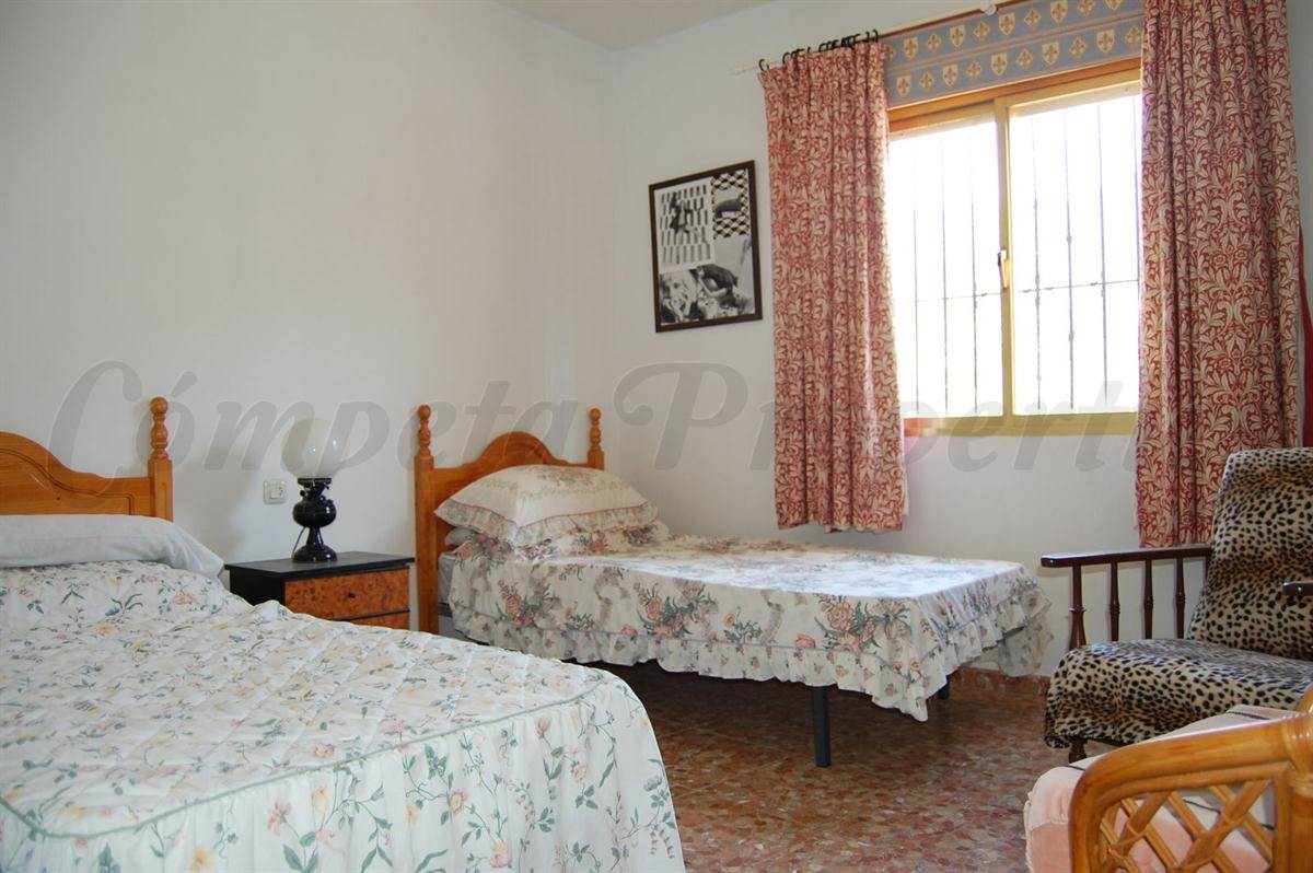 5 sovrum Hus till salu i Alcaucin - 206 000 € (Ref: 2796769)