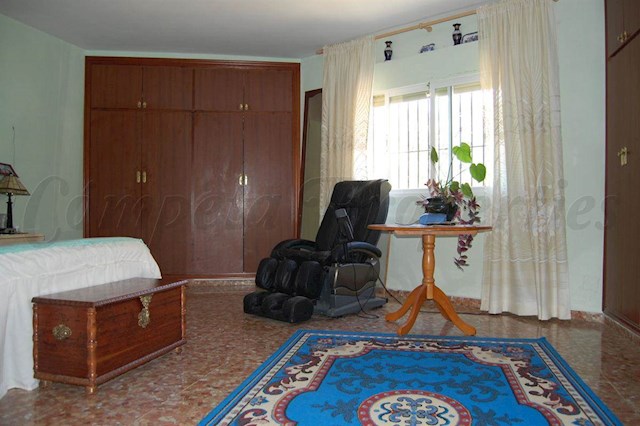 5 sovrum Hus till salu i Alcaucín - 206 000 € (Ref: 2796769)