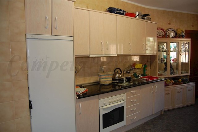 5 sovrum Hus till salu i Alcaucín - 206 000 € (Ref: 2796769)