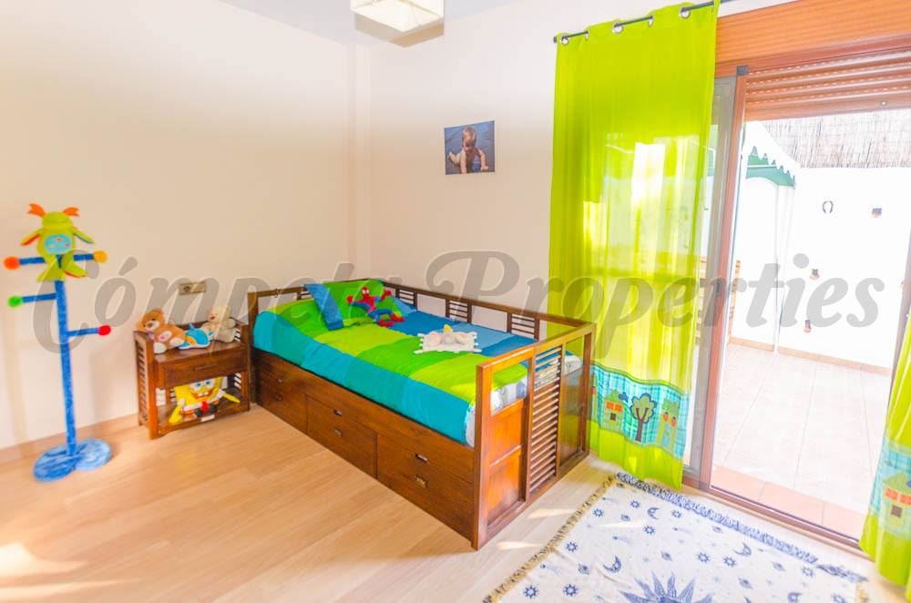 3 bedroom Townhouse for sale in Competa - € 259,000 (Ref: 2824979)