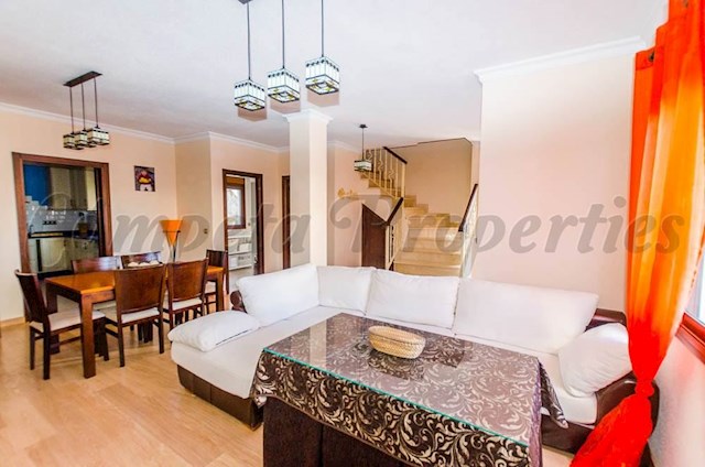 3 slaapkamer Huis te koop in Cómpeta - € 259.000 (Ref: 2824979)