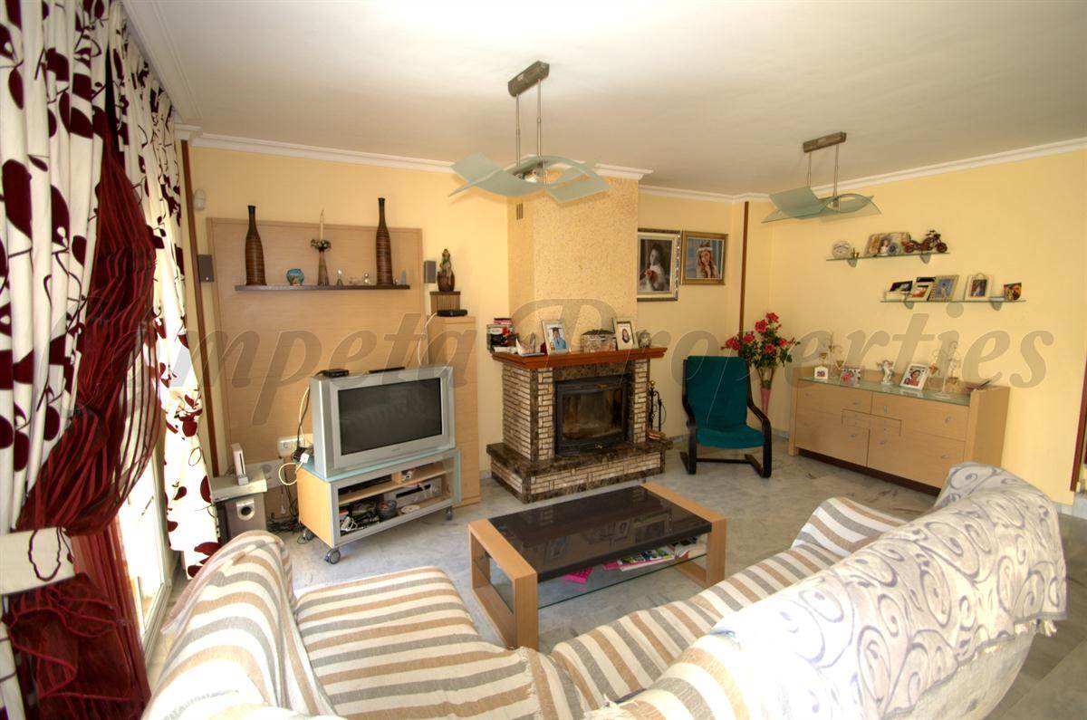 3 soveværelse Byhus til salg i Torre del Mar med garage - € 550.000 (Ref: 2900616)