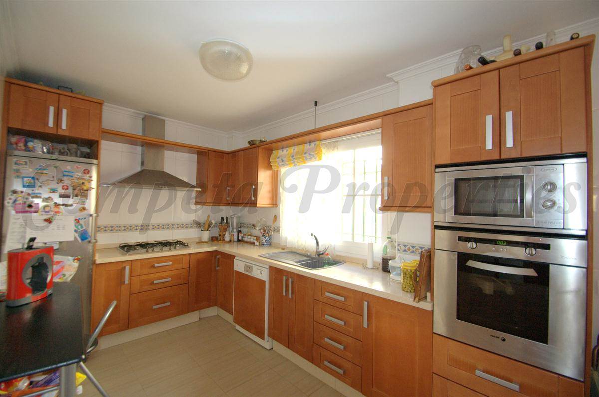 3 soveværelse Byhus til salg i Torre del Mar med garage - € 550.000 (Ref: 2900616)