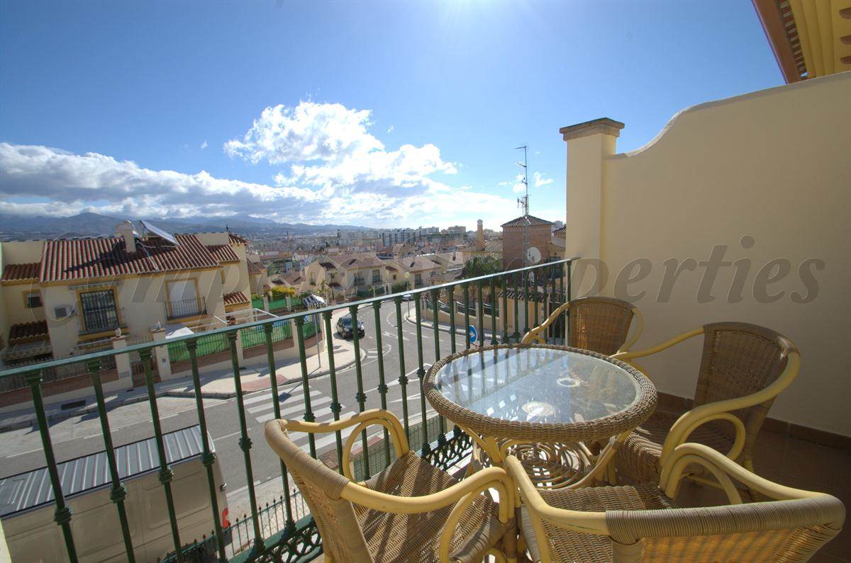 3 soveværelse Byhus til salg i Torre del Mar med garage - € 550.000 (Ref: 2900616)