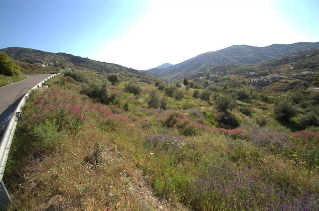 Mark till salu i Cómpeta - 58 000 € (Ref: 2930748)