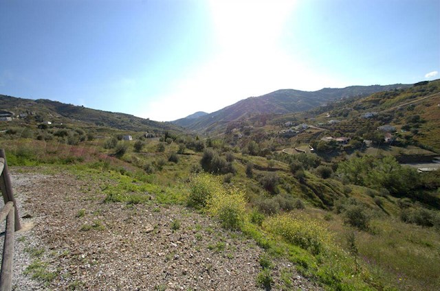 Mark till salu i Cómpeta - 58 000 € (Ref: 2930748)