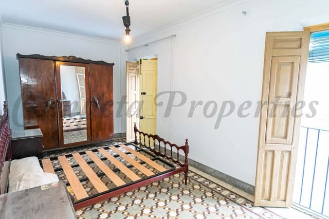 7 slaapkamer Huis te koop in Cómpeta - € 200.000 (Ref: 2980123)
