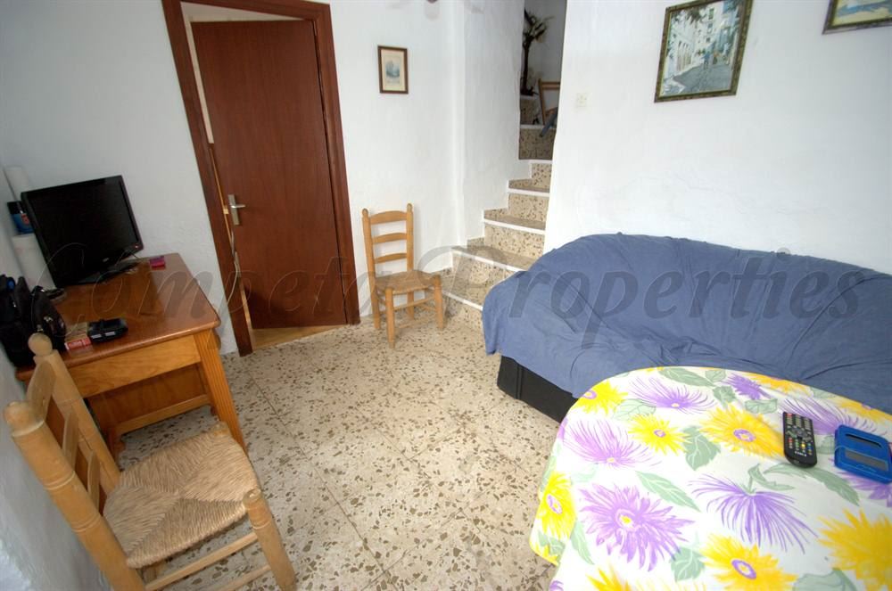 3 slaapkamer Huis te koop in Competa - € 89.000 (Ref: 3066021)