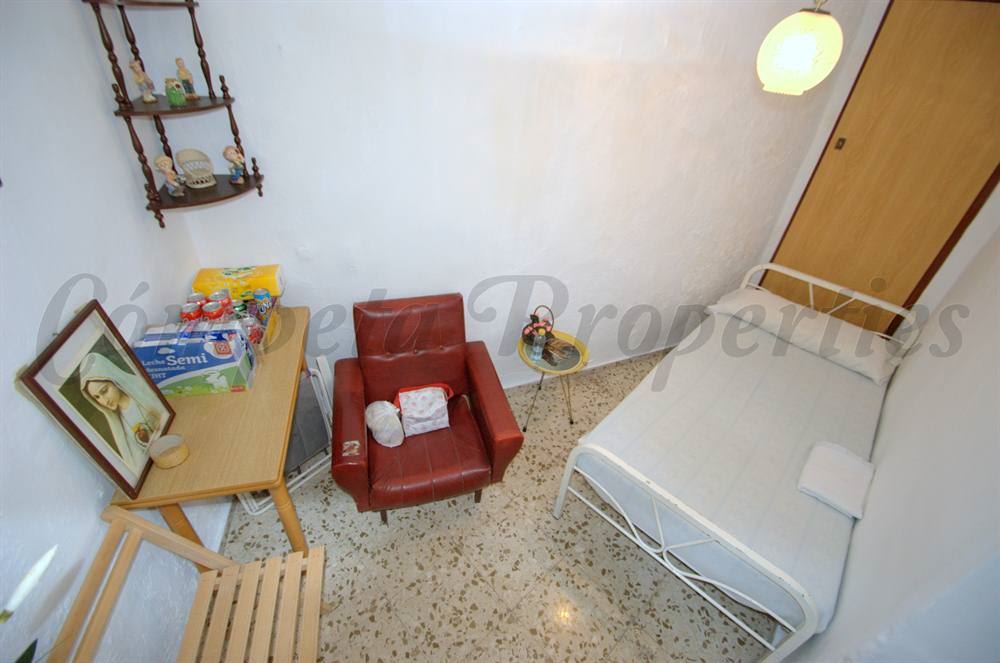 3 slaapkamer Huis te koop in Competa - € 89.000 (Ref: 3066021)