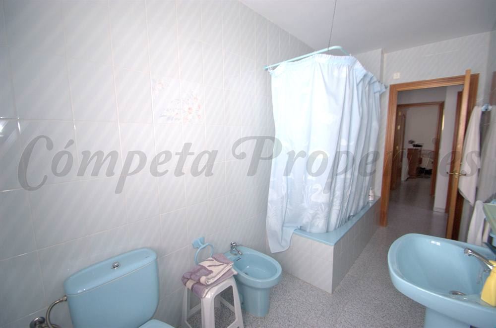 5 sypialnia Dom na sprzedaż w Competa z garażem - 230 000 € (Ref: 3073831)