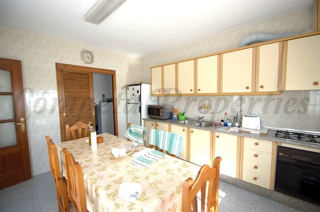 5 sypialnia Dom na sprzedaż w Cómpeta z garażem - 230 000 € (Ref: 3073831)